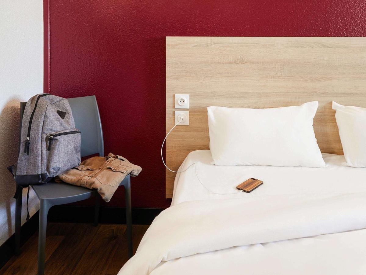 Hotelf1 Clermont Ferrand Est Екстер'єр фото